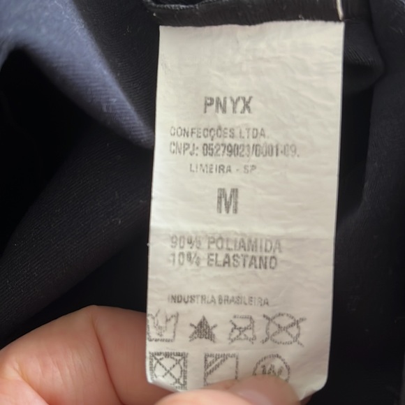 A woman’s sports jacket, black zipper hoodie, size medium pnyx made in Brazil - Picture 7 of 7